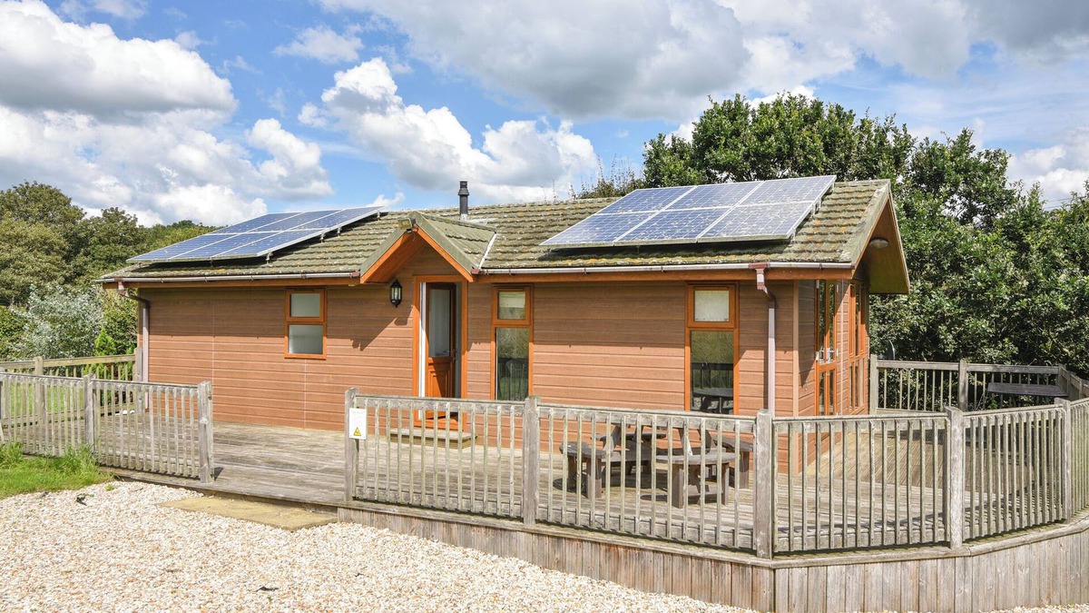 Eype Cottage | THE HIDEAWAY, pet friendly, country holiday cottage in Eype
