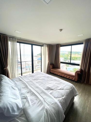 Ban Bang Saen Apartment | The High One Condominium