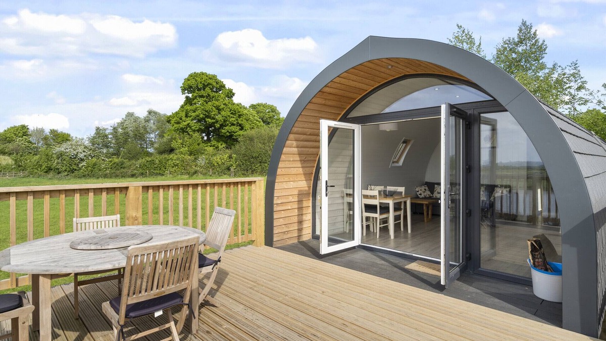 Hertford Ski Chalet | The Highland Camping Pod