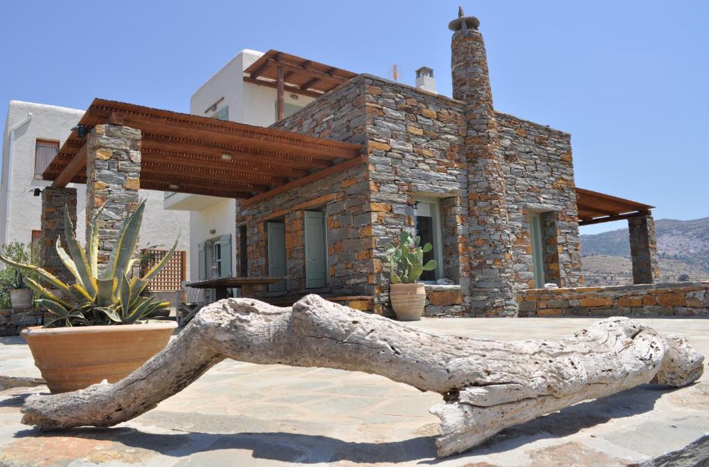 Korissia Villa | The Hill Top House in Kea