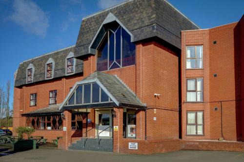 Widnes Hotel | The Hillcrest Hotel