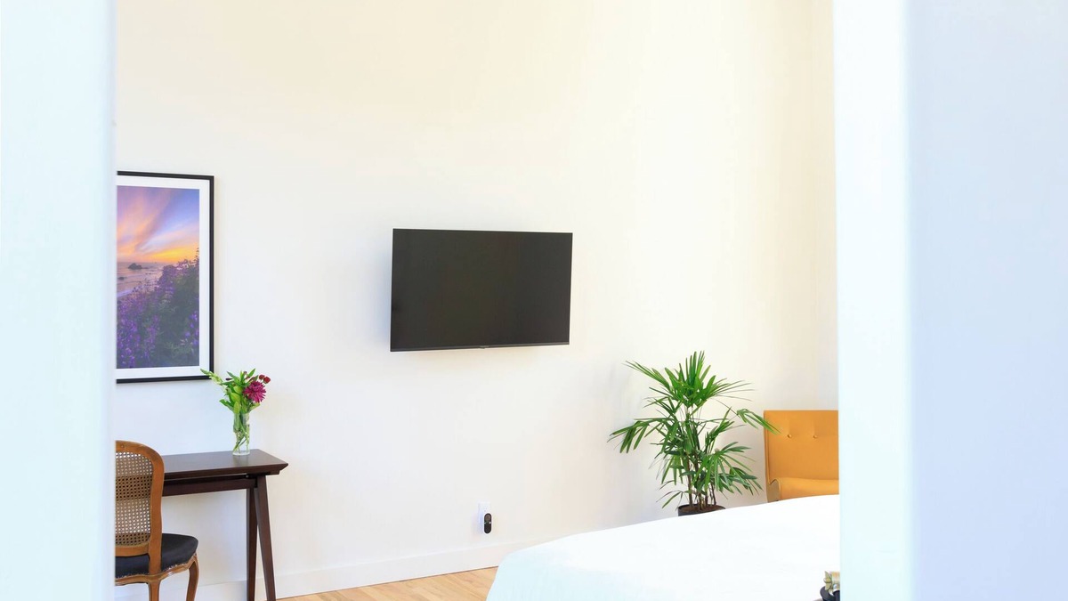 Patricks Point Hotel | The Historic Schoolhouse Inn