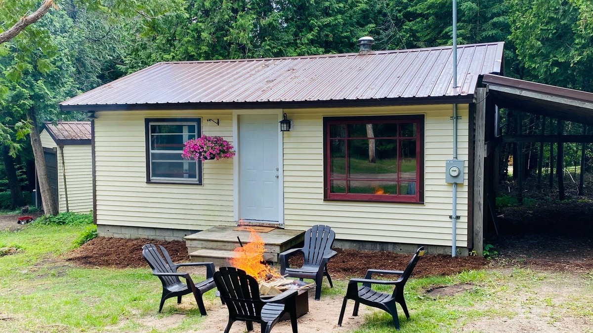 St Ignace House | The Holle House- New Outdoor Area Updates!