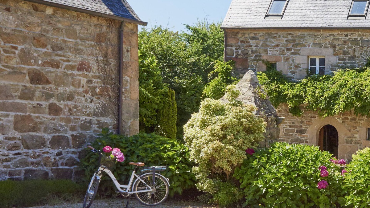 Saint-Quay-Perros House | The home of Eugenie, charm and comfort near Perros-Guirec