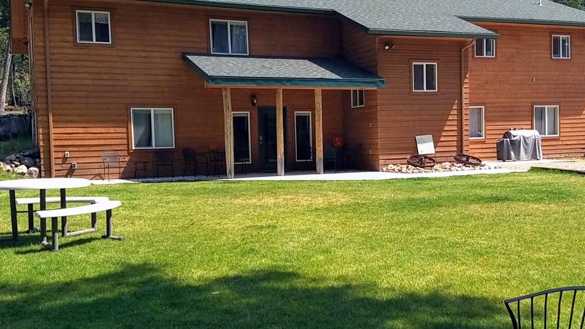 Seeley Lake House | The Home Place Vacation Rental