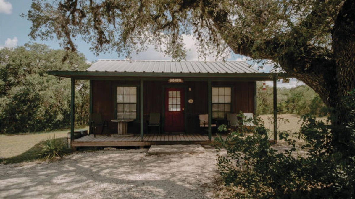 Rio Frio Cabin | The Hondo Cabin @ Whiskey Mountain - 2 BD/1 Bath Great Location!