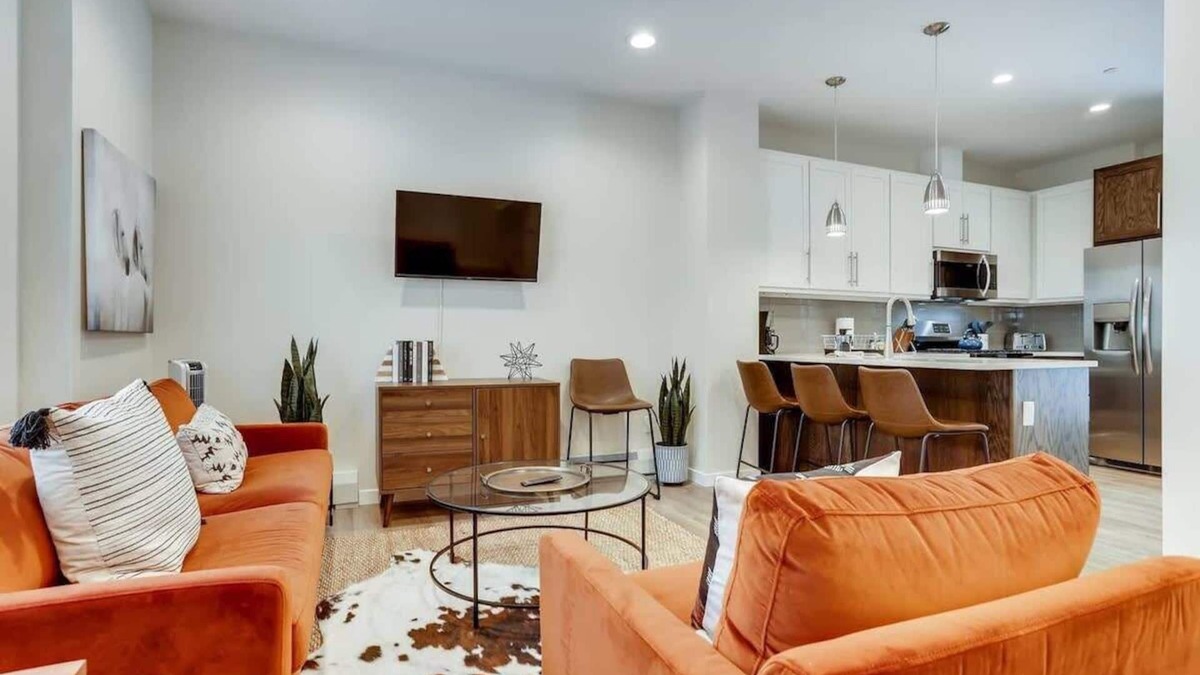 Georgetown Condo | The Honeysuckle Homestead/Georgetown Living