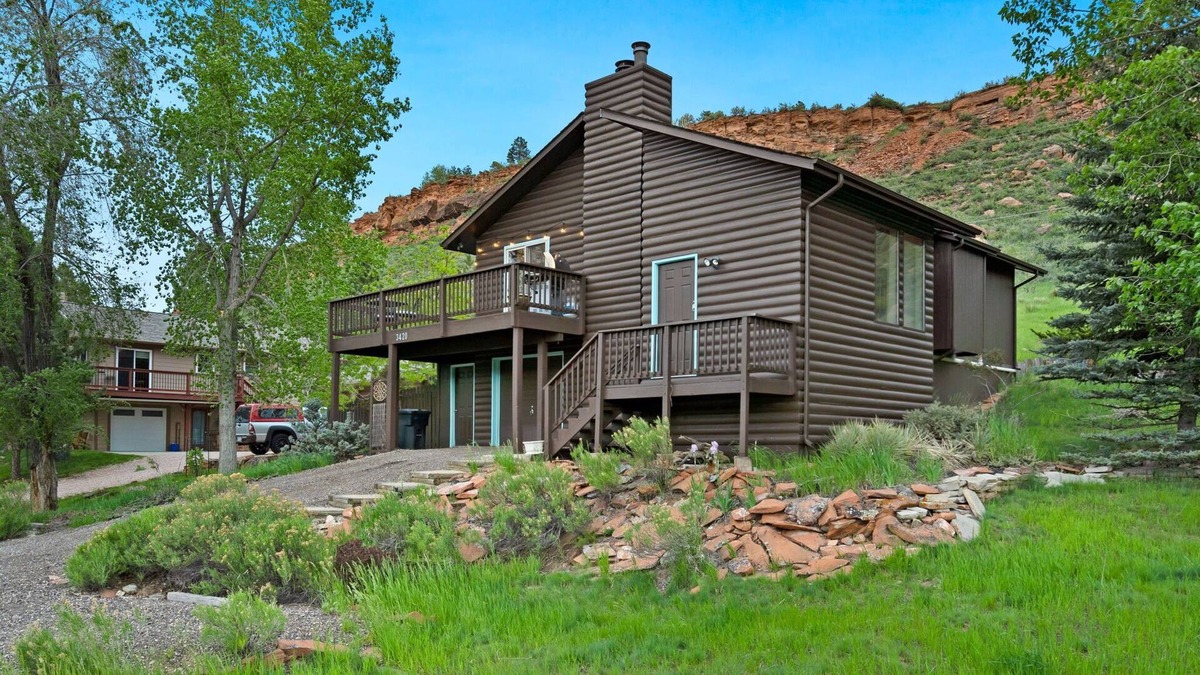 Fort Collins House | The Horsetooth Stoop | Biking, Boating & Sunsets