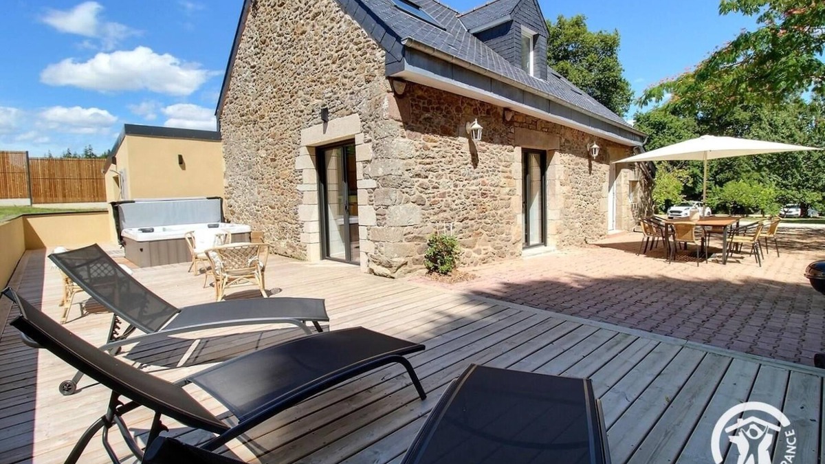 Bourseul House | The hotel garden