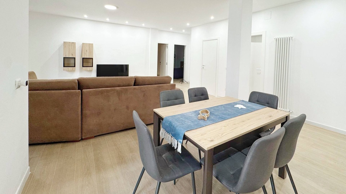 Mola di Bari House | The house on the marina