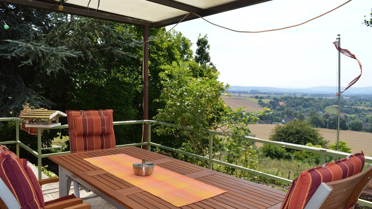 Rohden House | The house with a view - under the crest of the Weser Mountains