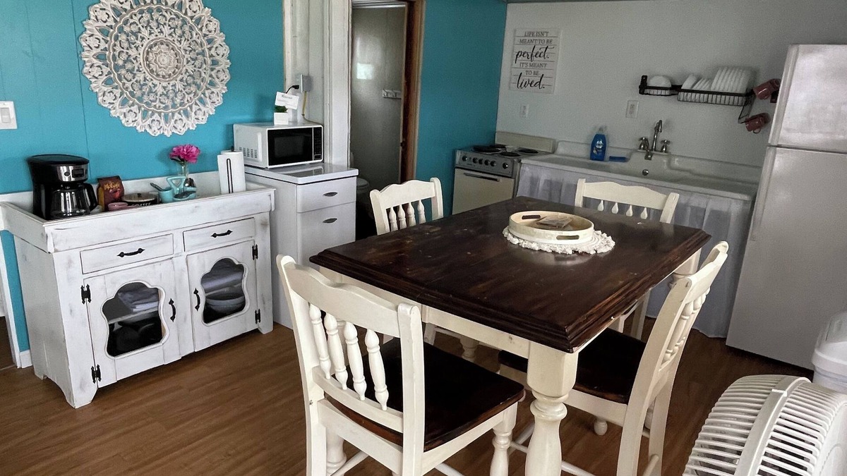 Canadohta Lake Cottage | The Hummingbird rustic lakefront cottage at The Pier at Canadohta Lake sleeps 7!