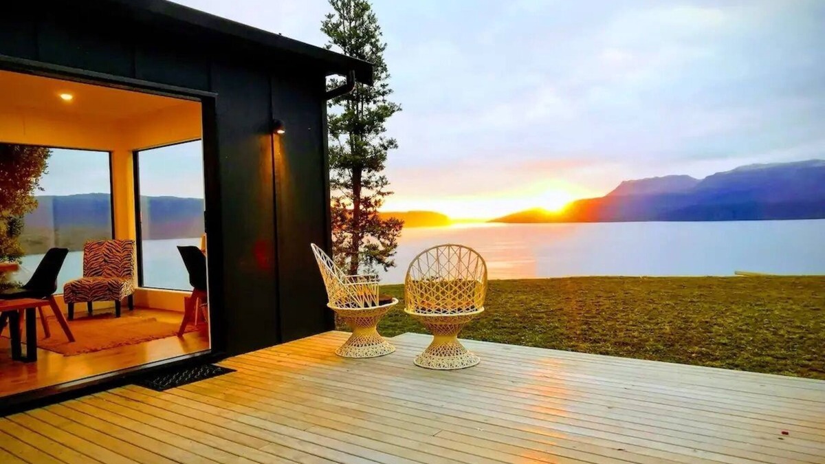 Lake Tarawera House | ~ the hunting huts~ a fresh take on the kiwi bach, perfect for 2 - 12 guests!n