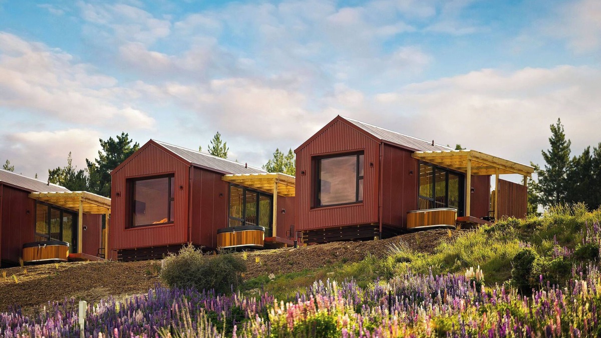 Lake Tekapo RV Rental | The Huts at Lakes Edge