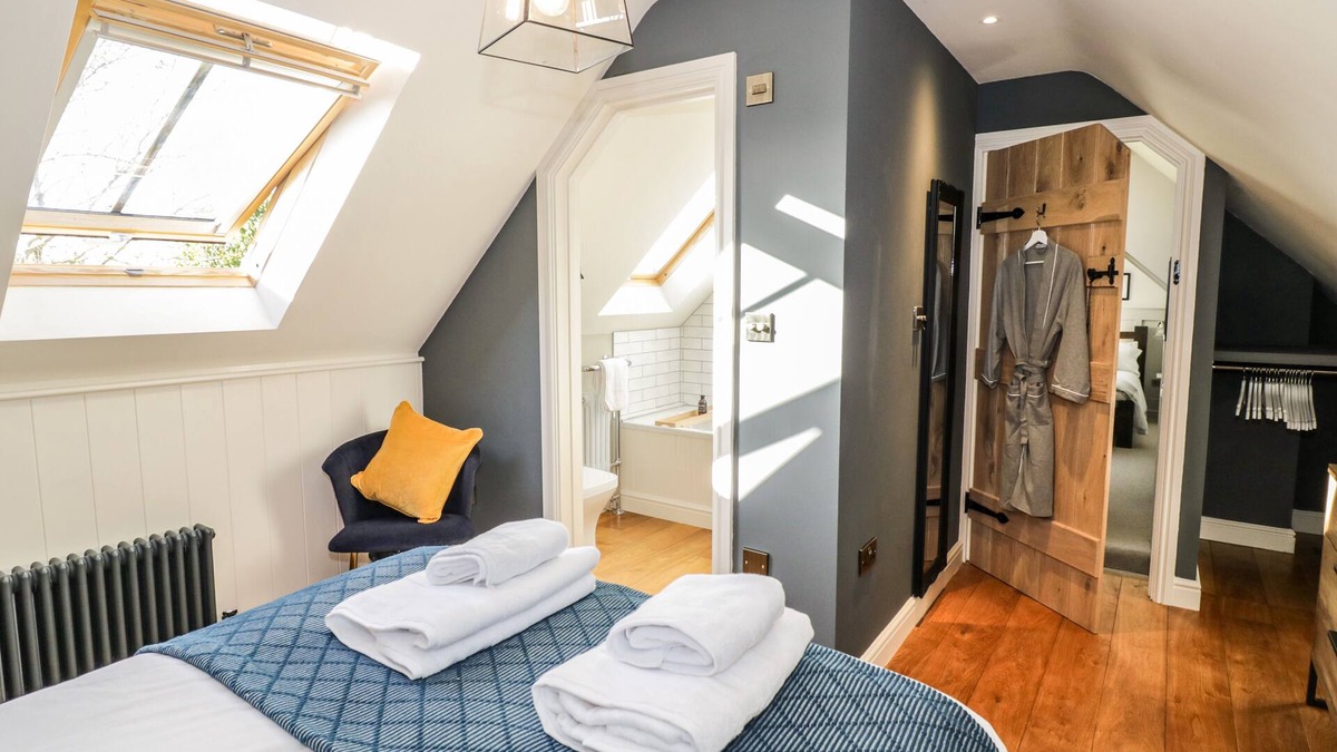 City Centre Cottage | The Hyde