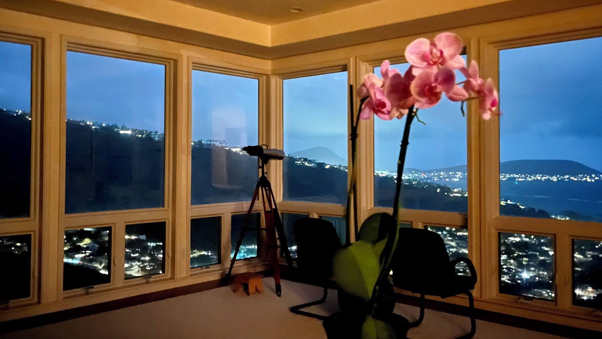 Waialae Iki Ridge House | The Ideal Property for a Digital Nomad in Hawaii. Enjoy Paradise.