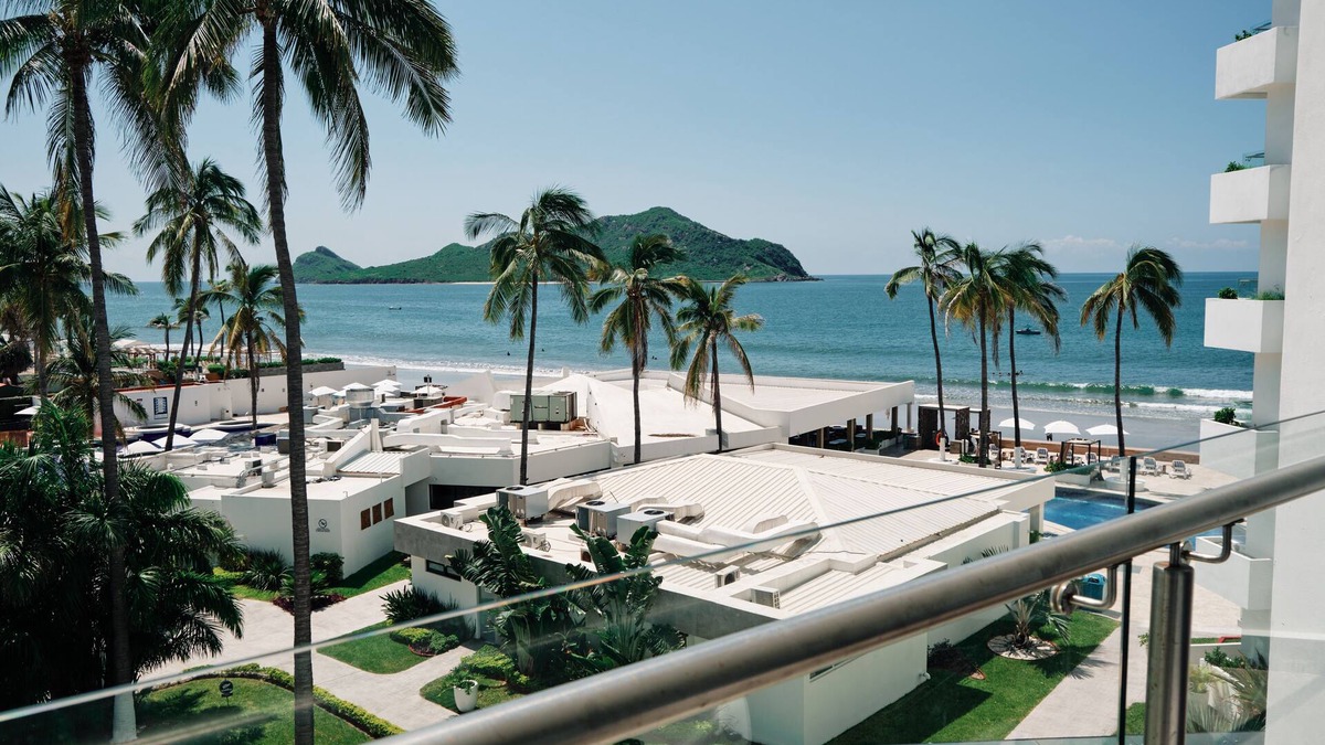 Zona Dorada Hotel | The Inn At Mazatlan