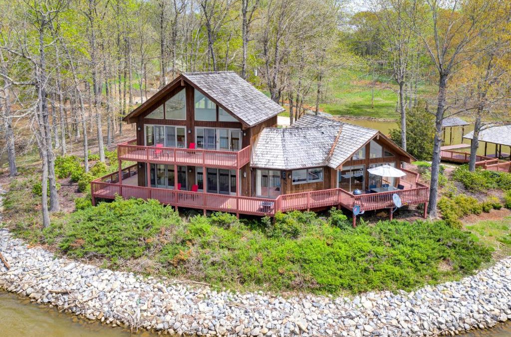 Moneta House | The Inner Banks