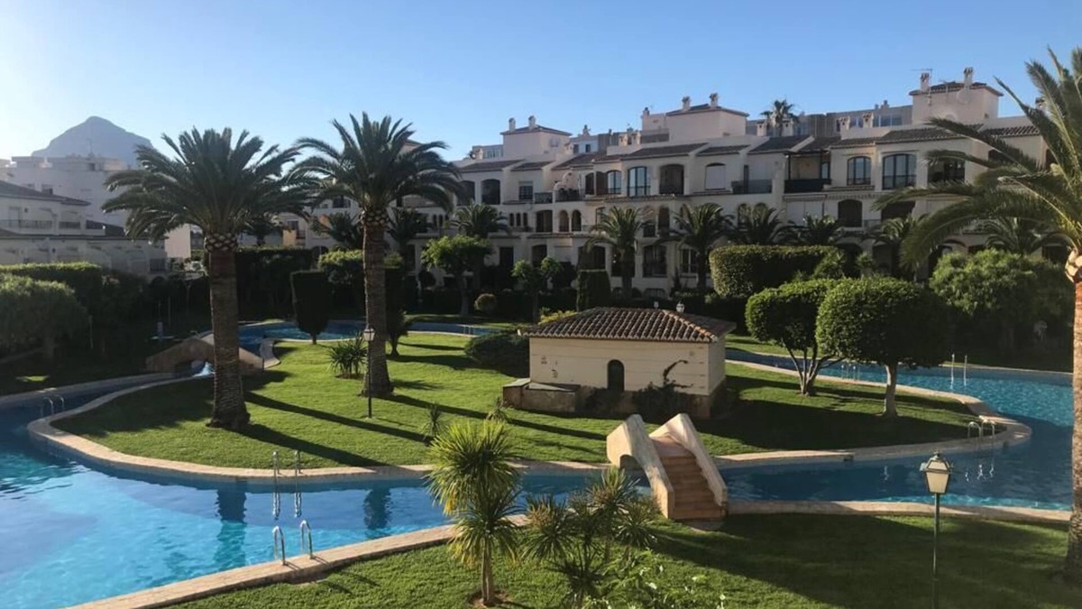 Platja de l'Arenal Apartment | The island of Jávea: the perfect balance between beaches & pool