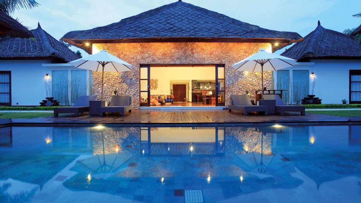 Sigar Penjalin Villa | THE JIWA, a tropical Luxury Villa with Ocean Views&Lush Garden near Gili Island