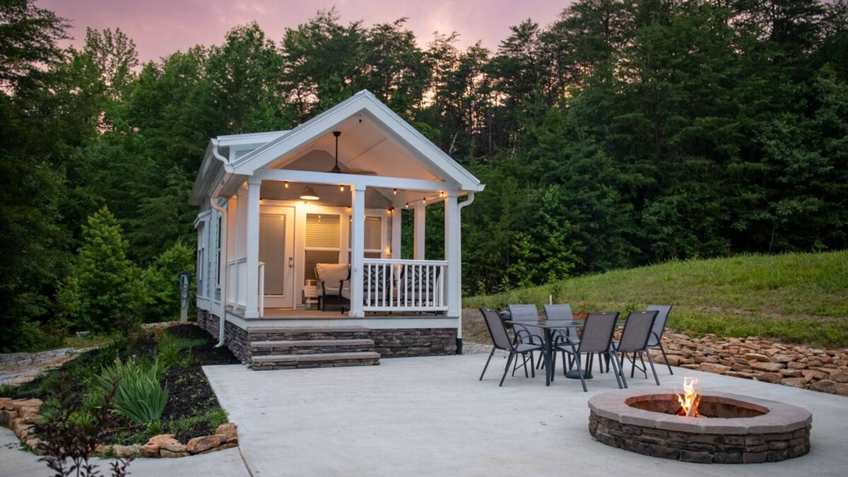 Salem House | The Jocassee Tiny House