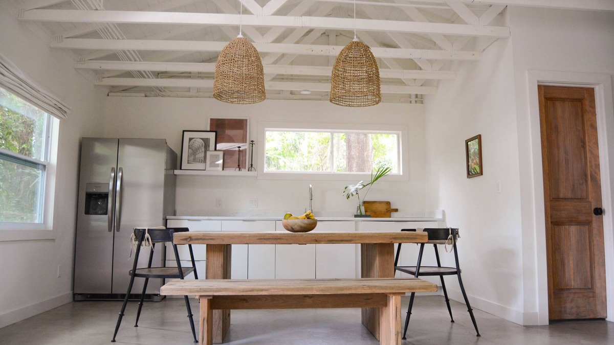 Vero Beach Apartment | The Jolie House-Bright European Studio Guesthouse