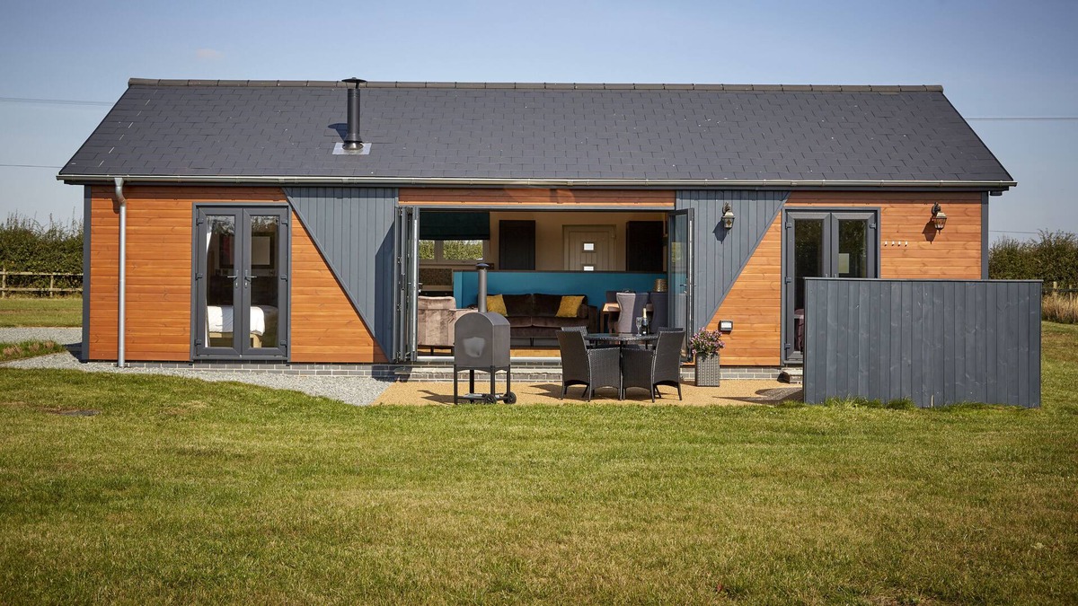 Fitling Cabin | THE KASBAH, pet friendly, character holiday cottage in Burton Pidsea