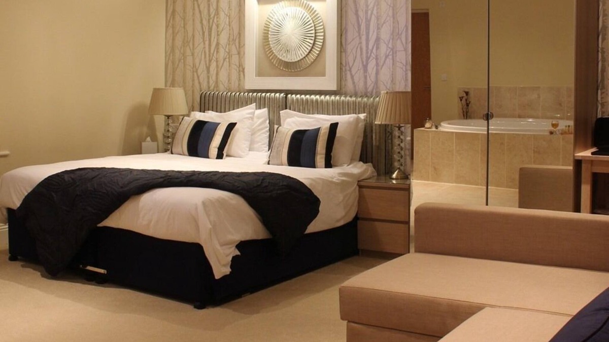 Yeovil Bed & Breakfast | The Keep