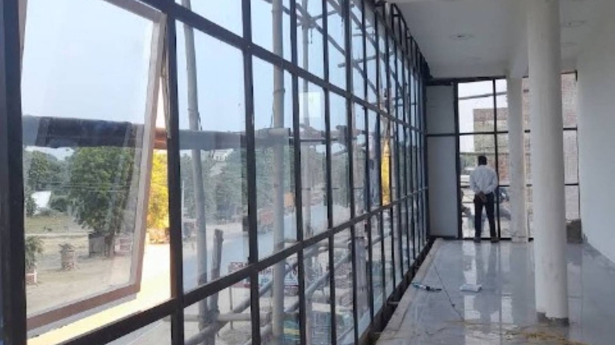 Karhal Hotel | The King Heaven