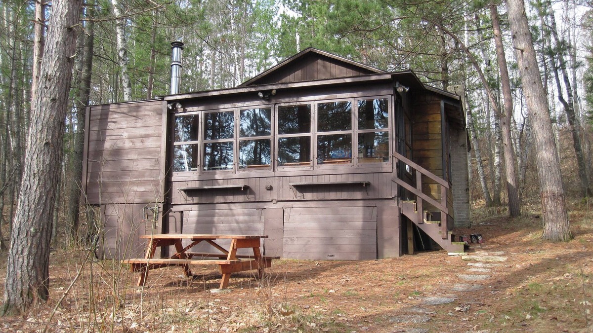 Harshaw Cabin | The King's Cottage ~ A Very Quiet Northwoods Retreat/Abuts Bearskin State Trail