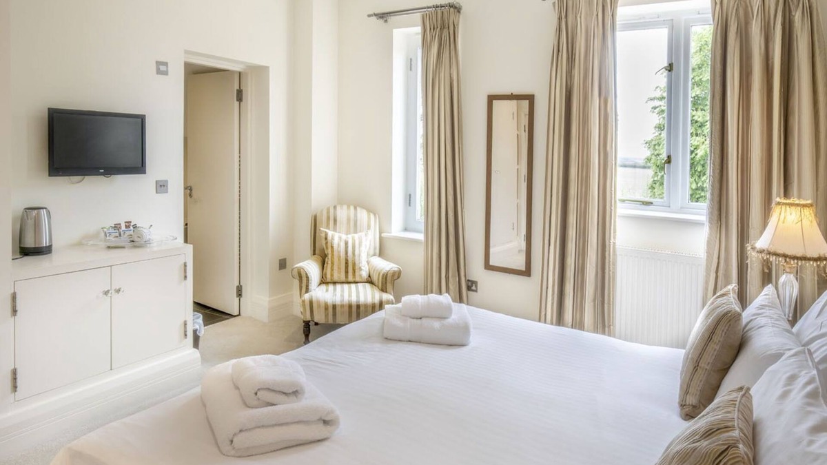 Great Bircham Bed & Breakfast | The Kings Head Country Hotel