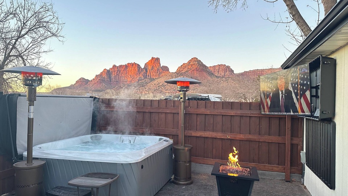 Colorado City Ski Chalet | The Kings Quarters