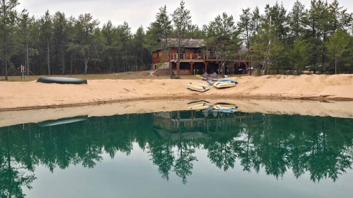 Necedah House | The Land in the Pines-Cabin