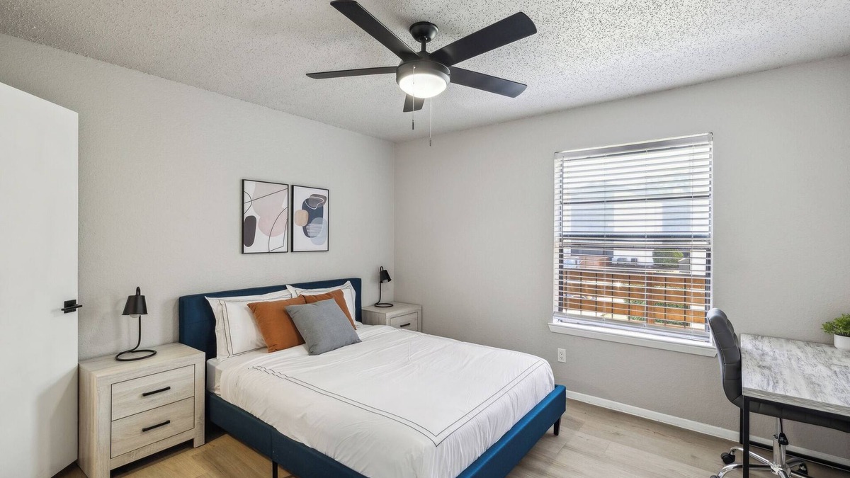North Arlington Apartment | The Landry 255 | Spacious and Cozy 1 Bedroom 1bth