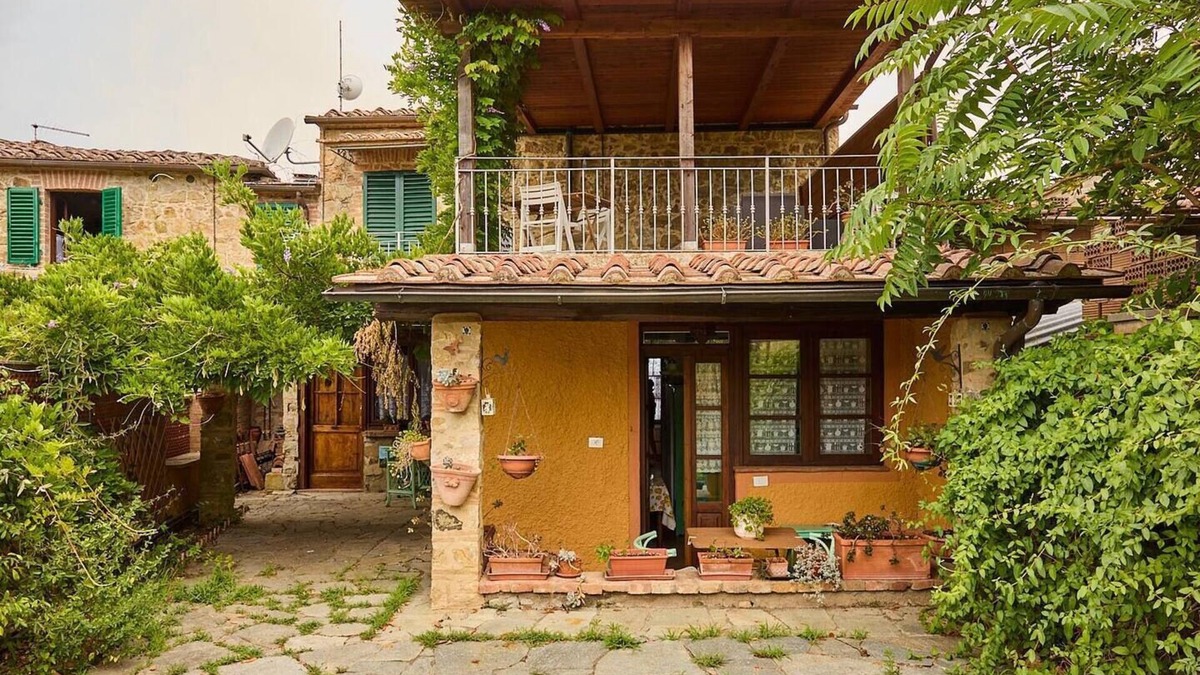 Casciano di Murlo Apartment | The Lark