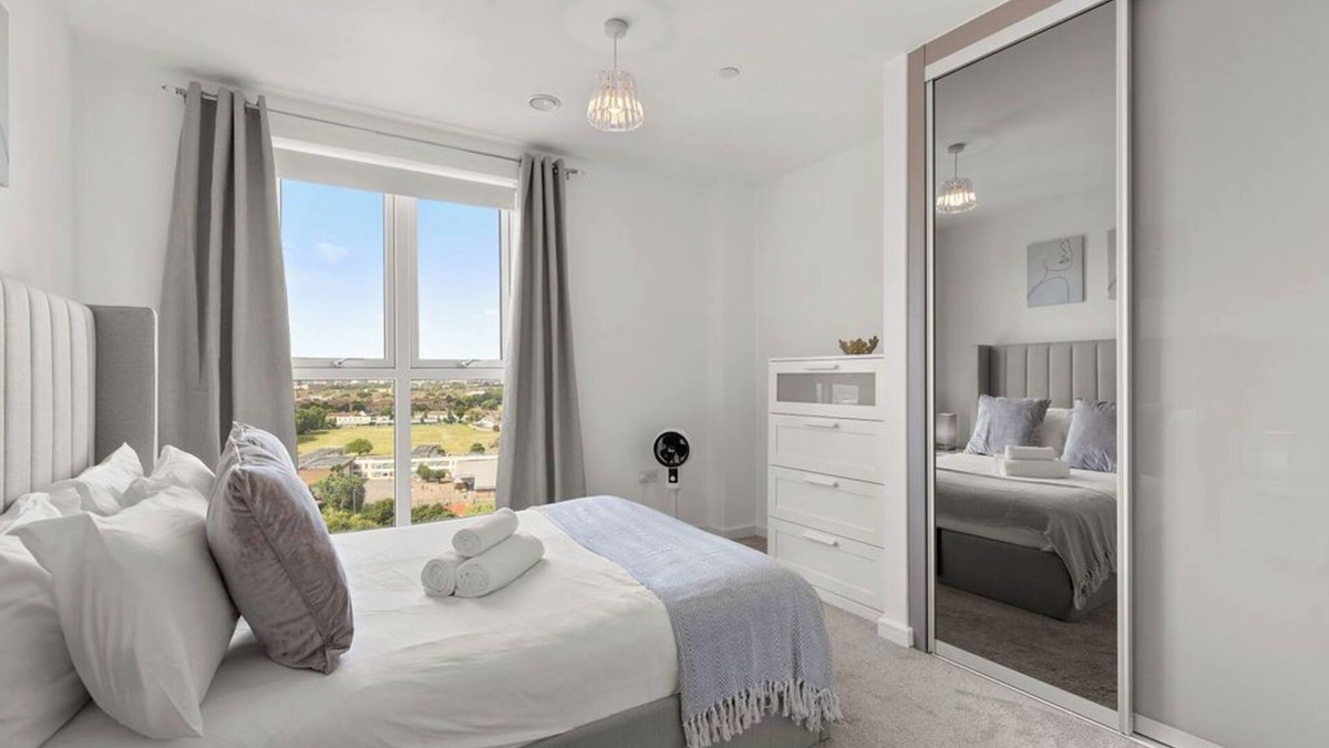 Gascoigne Apartment | The Lasgidi - Two Bed