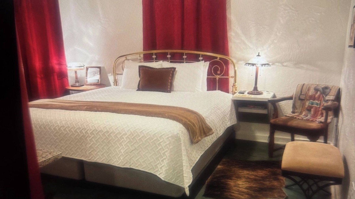 Clear Creek Hotel | The Last Cowboys Court