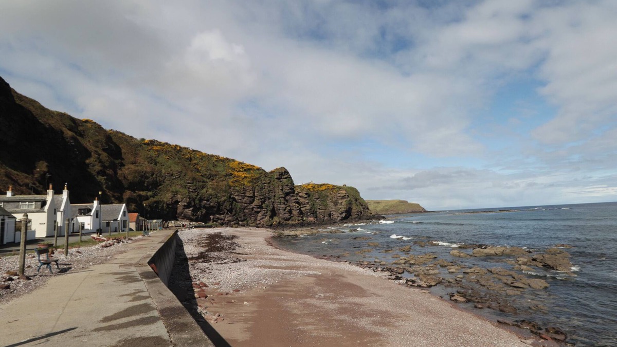 Fraserburgh Cottage | The Laurels