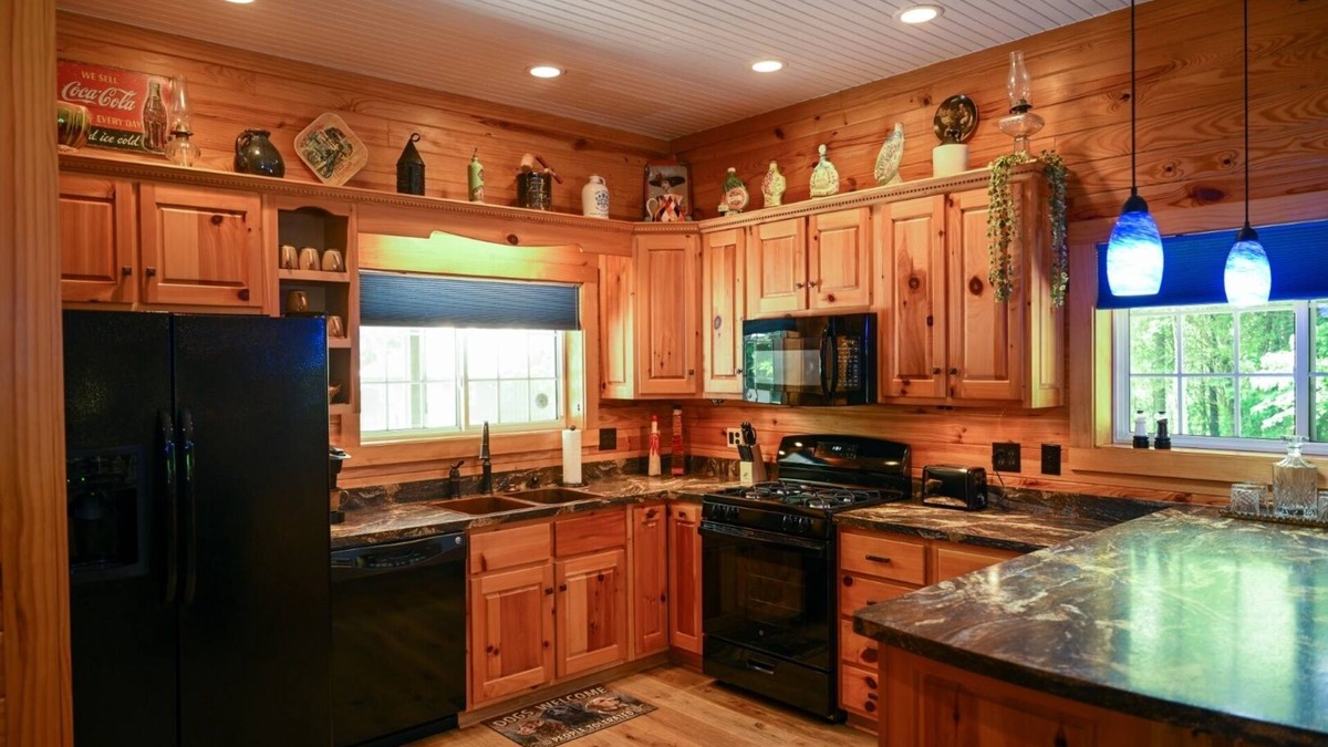 French Lick Cabin | The Lazy Lab Lodge