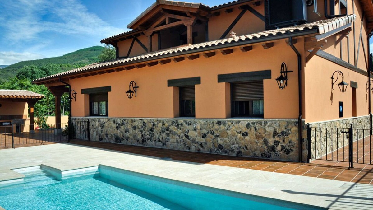 Candeleda Cottage | The Leaf. Charming rural house in Candeleda (Ávila)