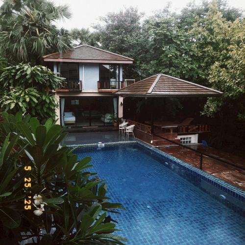 Mittaphap House | The Leaf Pool Villa Resort