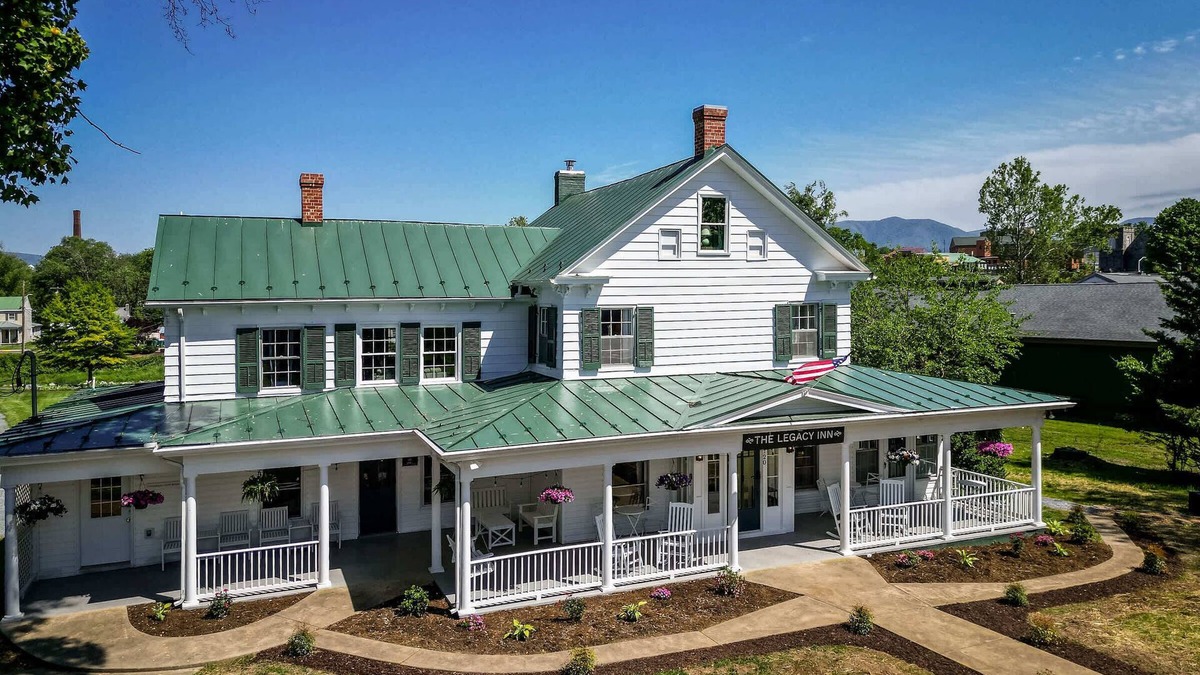 Luray House | The Legacy Suites Collection Full Property Rental
