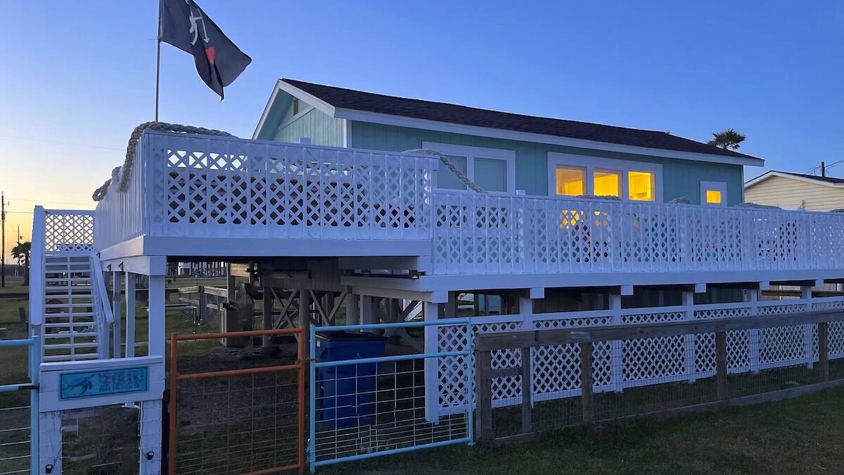 Surfside Beach House | The Lil' Sea Turtle, our little slice of paradise!
