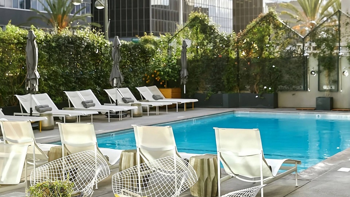 Wilshire Center Hotel | The LINE Hotel Los Angeles, 3x High-level Hollywood Hills View Double Rooms!
