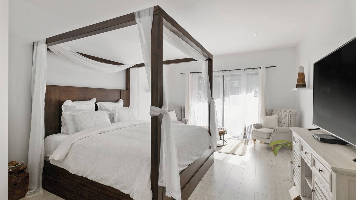 Cowes Apartment | The Lite House