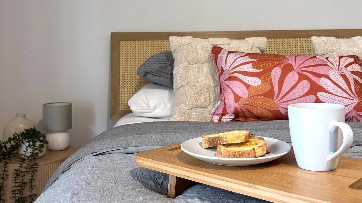 Port Willunga House | The Little Beach Retreat- 1 street from the Sea