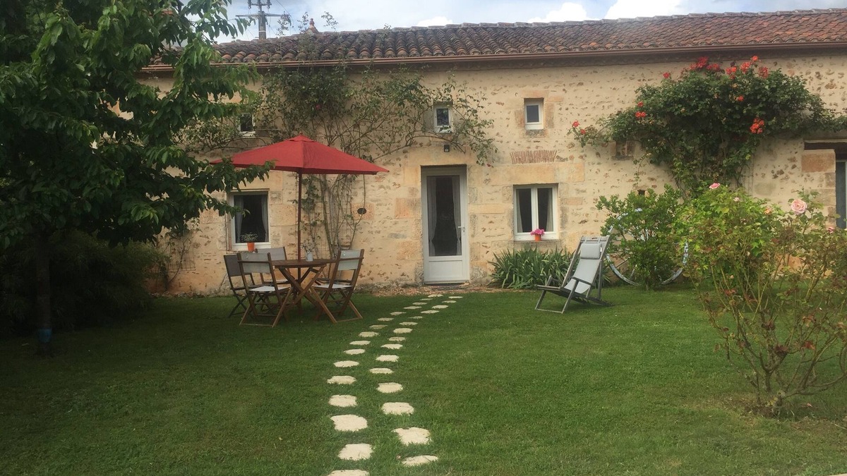 Marillac-le-Franc Cottage | The little chabrou cottage for 5 people