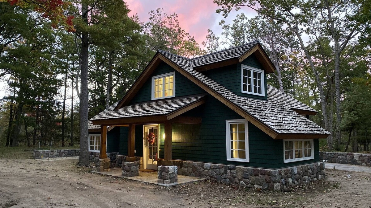 Glen Arbor Cottage | The Little Green Cottage in the Woods