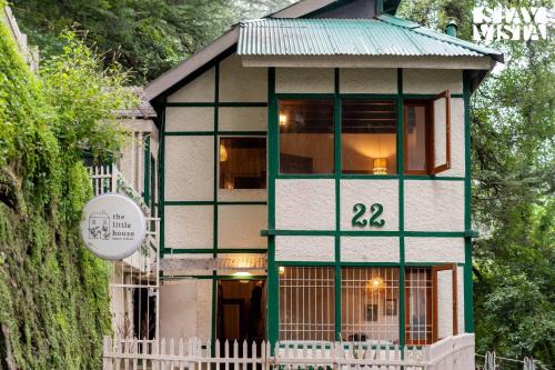 Chhota Shimla Villa | The Little House by VEO - Artistic 3 BR Valley View at Hilltop