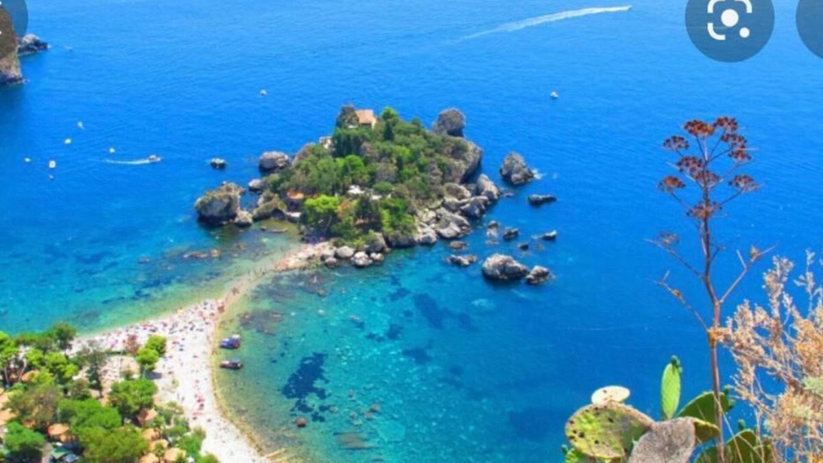 Venetico Marina Apartment | The Little House on the sea